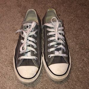 Converse low top sneaker